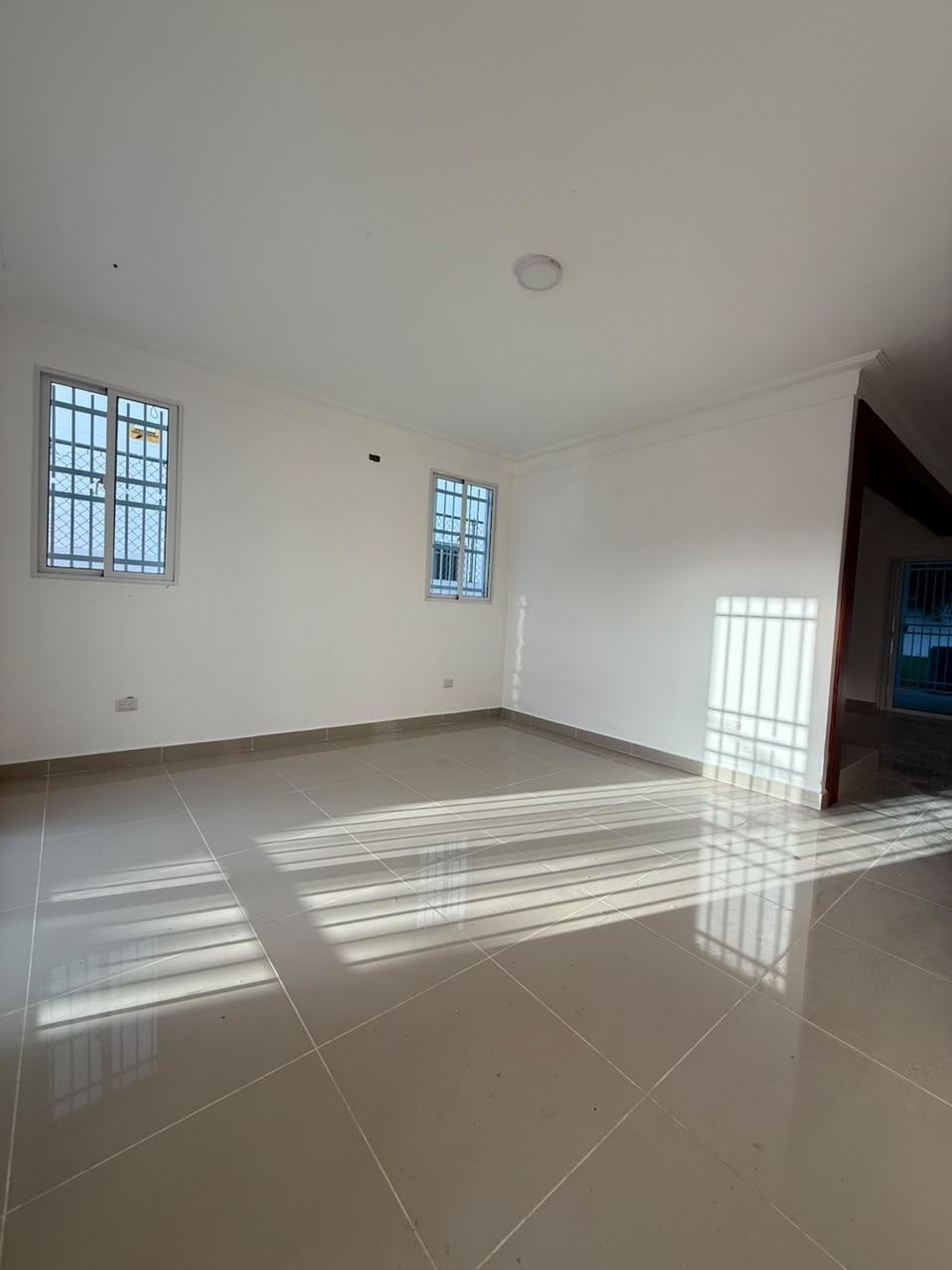 Casa a estrenar en Garden Hills · 4 hab con baño · piscina, foto 13