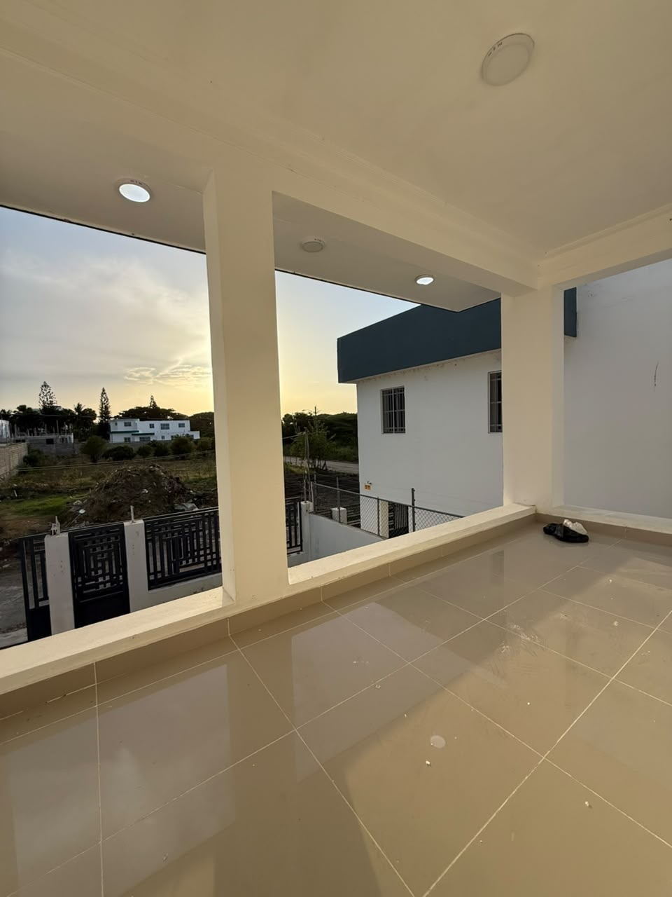 Casa a estrenar en Garden Hills · 4 hab con baño · piscina, foto 14
